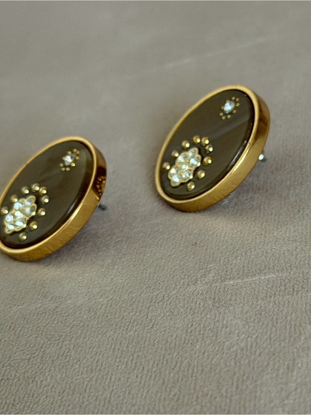 kate spade gold-tone brown round crystal stud earrings - Picture 5 of 11